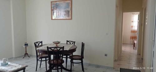 Ormos Korthiou Apartment | Waves and Wonders Apartment