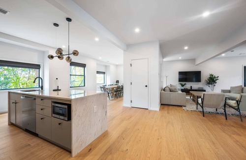 Middletown House | Wawayanda Lodge - Port Jervis, Hudson River