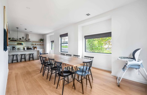 Middletown House | Wawayanda Lodge - Port Jervis, Hudson River