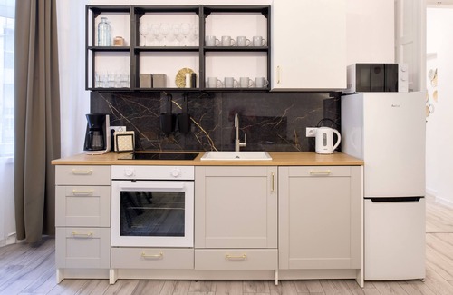 City Centre Apartment | WAWELOVE Piłsudskiego II -spacious 3 bedroom apt. with balcony and free parking!