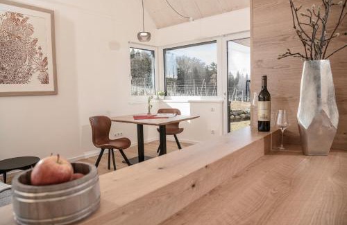 Eichberg-Trautenburg House | Weingut & Winzerhäuser Skringer