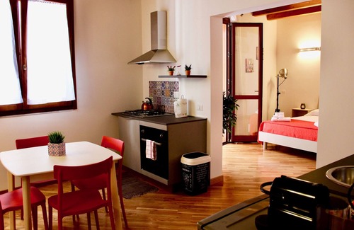 Ruggero Settimo Apartment | WelcHomeLoft: holiday home