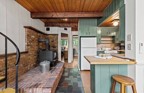 York Beach House | Welcome to 26 Horn Road – Your Seaside Retreat in York Beach!