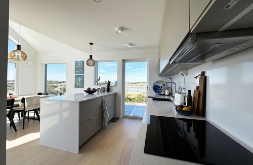 Vastra Frolunda House | Welcome to a charming holiday home in Västra Frölunda |SE08083