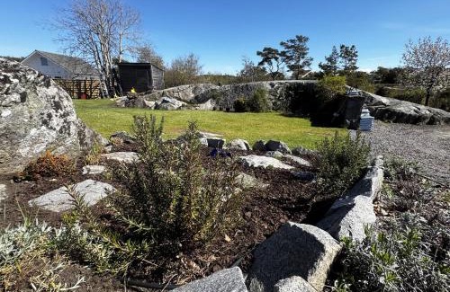 Vastra Frolunda House | Welcome to a charming holiday home in Västra Frölunda