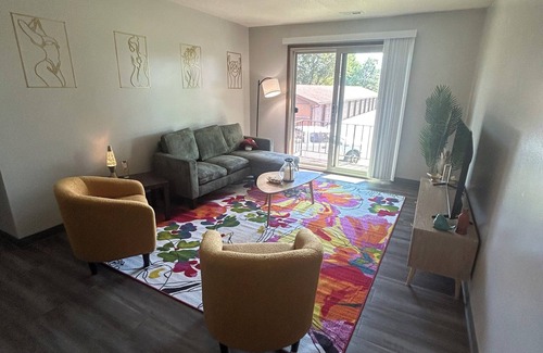 Boone Apartment | Welcome to Dot’s Abode!