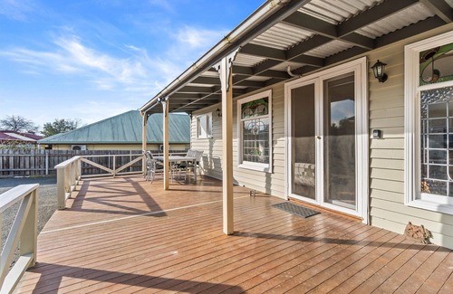 Traralgon House | Welcome To Harry's.