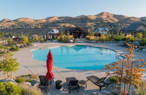 Chelan House | Welcome to LakeView Landing at The Lookout at Lake Chelan