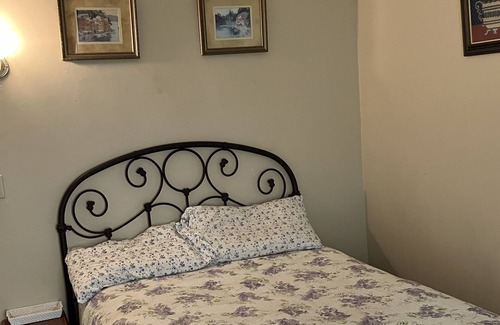 Petaluma House | Welcome to Nana's House Entire 3 bdrm 1.5 bath