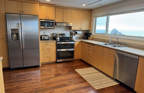 Brookings House | Welcome to the Harris Beach House, located ON the beach with private access!