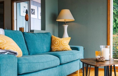 Harbour Pointe House | Welcome To The Herons Nest