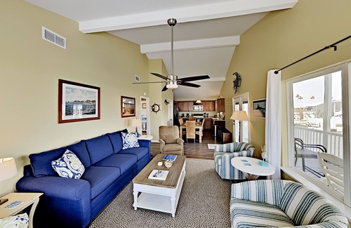 City-by-the Sea House | Welcome to The Lazy Bay | Canal Front Home with Boat Dock