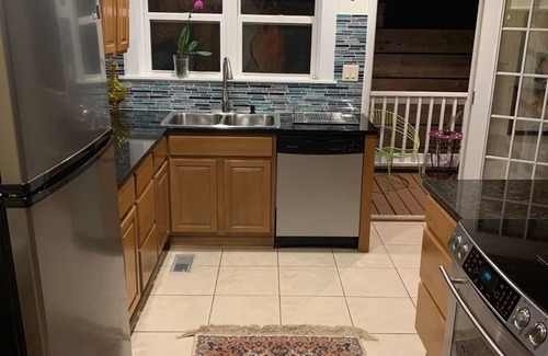 Wilmington Apartment | Welcome to "The Parsonage." Located in the historic downtown Wilmington.