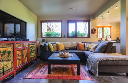 Proctor Apartment | Welcome to the Poppy Inn!