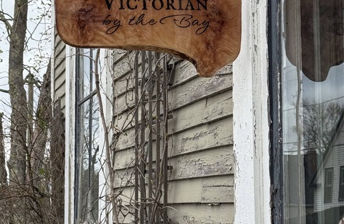 St. Martins House | Welcome to Victorian by the baynBuilt in 1830 the oldest home in the village