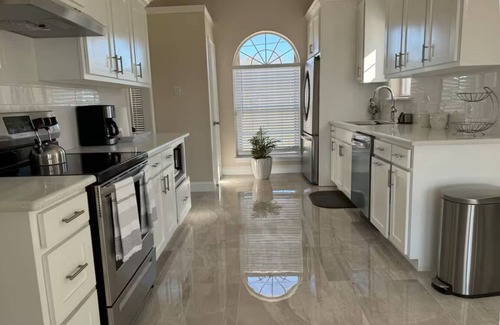 Forney House | Welcoming 3-bedroom 2 bath home in charming Forney.