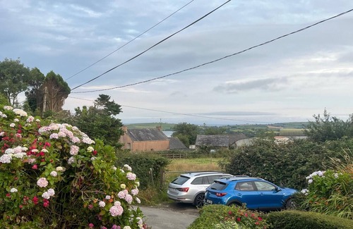 Clonakilty Cottage | Welcoming 3-bedroom cottage with WiFi in Cork