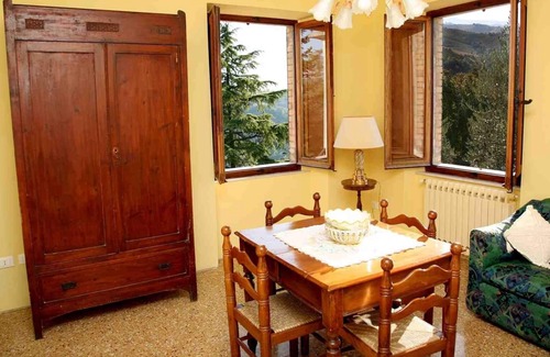 San Savino House | Welcoming country house in the hills and vineyards of The Marche