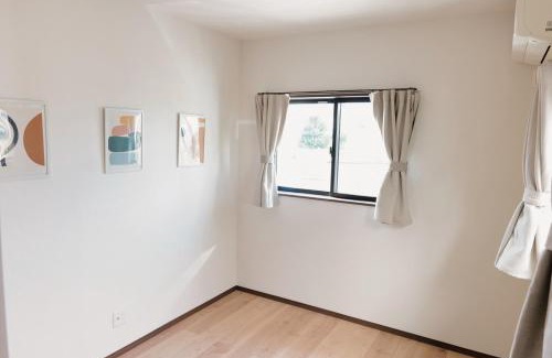 Taketomi-jima Taketomi-cho House | WELL/石垣島の市街地にあるオシャレな家