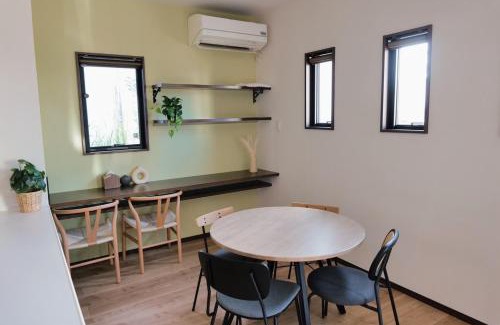 Taketomi-jima Taketomi-cho House | WELL/石垣島の市街地にあるオシャレな家