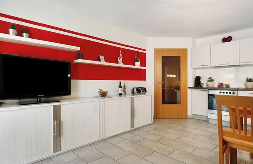 Markdorf Apartment | Well-furnished Apartment “Ferienwohnung Sauermann” close to Lake Constance
