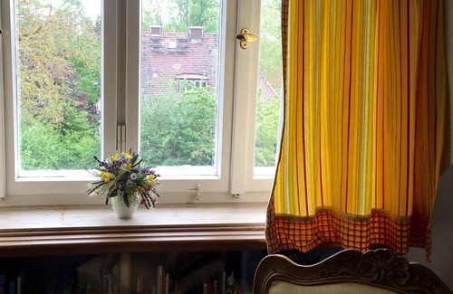 Bayreuth Apartment | Well-kept top floor apartment at the foot of the green hill