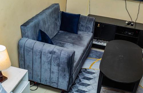 Kidono Apartment | Well lit and loaded studio bnb