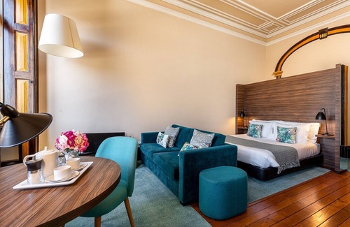 Centro / Baixa Apartment | Well-maintained air conditioned studio in Porto