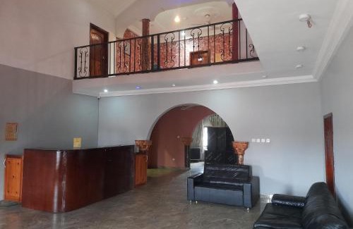 Bono Region House | Wembley Guest House
