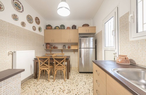 Petroupoli Apartment | WEST ATHENS APARTMENT