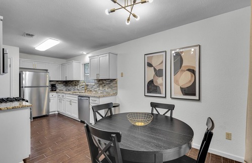 Austin House | West Austin Extended Stay #1 by AustinGetaways