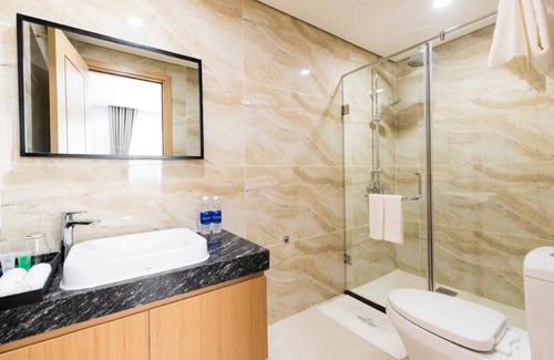 Duong To House | West coast Phu Quoc island 13BR Townhouse with Beach and swimming pools