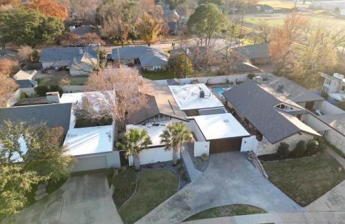 Irving House | West Irving Palace Miami Style