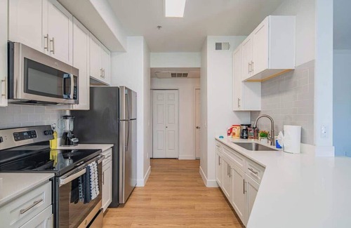 Glendale Sports and Entertainment District Apartment | Westgate District Stay | Pool, Gym, Parking & W/D