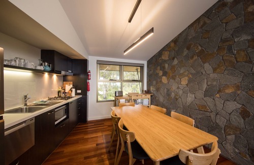 Binna Burra Apartment | Westhaven at Binna Burra - 2 Bedrm Apartment. Private Satellite NBN. Top floor.