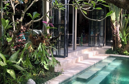 Sayan House | Where Art & Relaxation Meet in Tropical Paradise