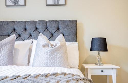 Worcester Apartment | WhiskAwayHomes - Shaw Street - Apartment 8