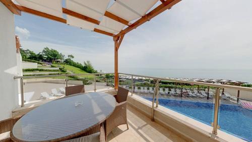 Byala Apartment | White Cliffs, Byala