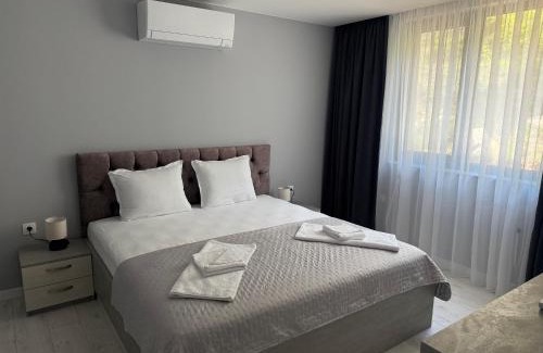 Sandanski Apartment | White lux