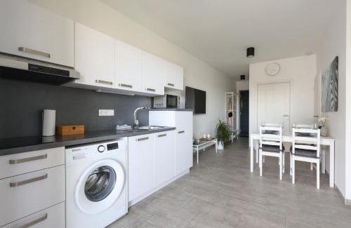 Ljutomer Apartment | White Mountain Apartment