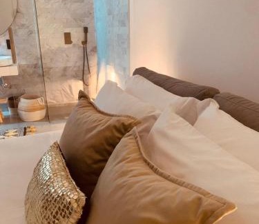 Pedrogao Villa | White Olive Villas