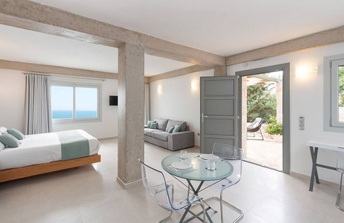 Sivota House | White Orchid Vanda - One Bedroom Guest House, Sleeps 2