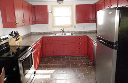 Bridgewater Cottage | Whittemore Shores Cottage On Newfound Lake, Beach & Lake Access, Sleeps 8