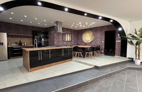 Montlucon House | Whole apartment LE VIVIANI - Indoor swimming pool and sauna