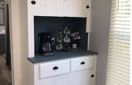 Sac City House | Whole home, sleeps 7, pets ok, Wi-Fi, Full Kitchen