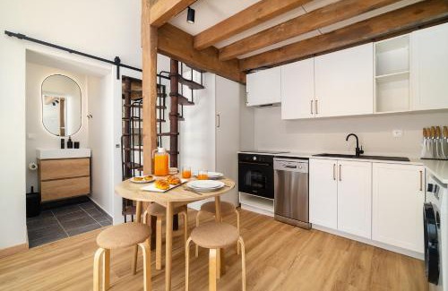 Paco De Arcos Apartment | WHome Relaxed Stay in Central Oeiras