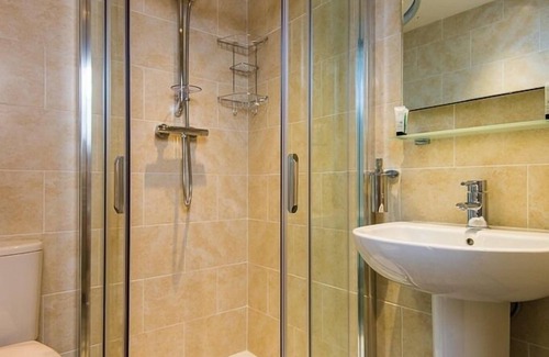 Bradford-on-Avon Bed & Breakfast | Widbrook Barns