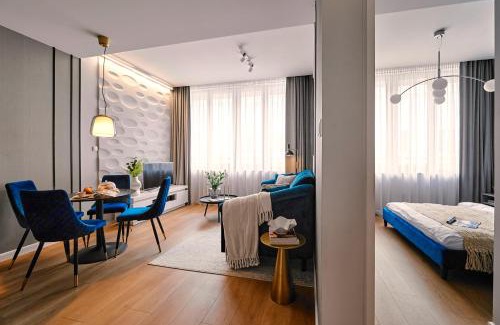 Wesoła Zachod Apartment | Wielopole17 Max Apartment with AC