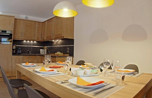 Les Avanchers-Valmorel Apartment | Wifi, 180m from ski slopes, 3rd floor, view mountain, balcony, parking, tv, ski locker, 79m²