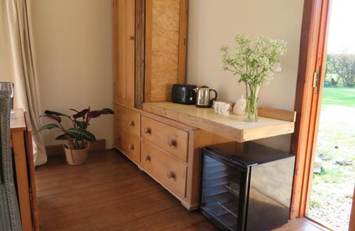 Abbess Roding Bed & Breakfast | Wilderness B&B 3 Self Contained Rooms Nr Sissinghurst